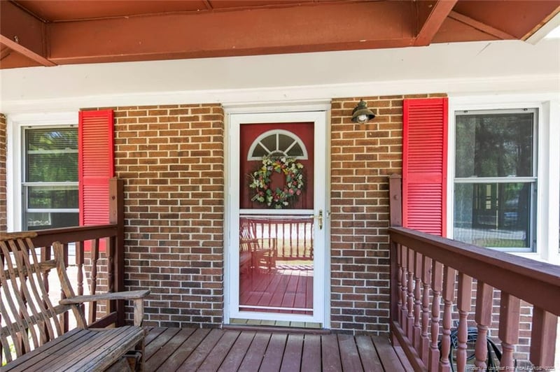 422 Porter Rd, Hope Mills, NC 28348