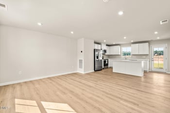 422 Rosewood Dr, Sanford, NC 27330