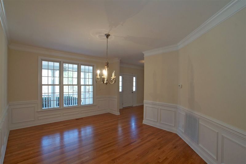 422 Waverly Hills Dr, Cary, NC 27519
