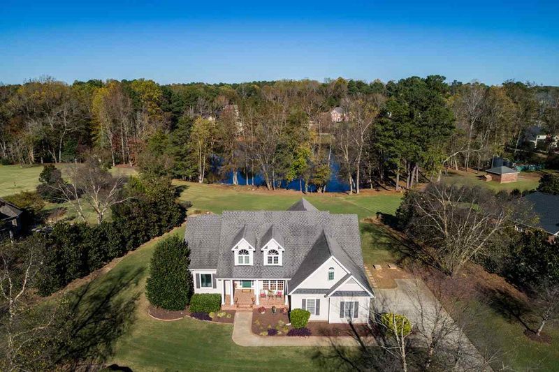 4220 Stansted Dr, Fuquay Varina, NC 27526