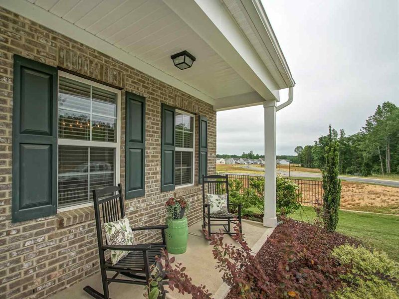 4221 Auburn Hills Dr, Raleigh, NC 27616