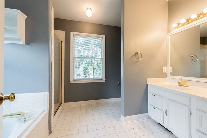 4221 Birmingham Way, Raleigh, NC 27604