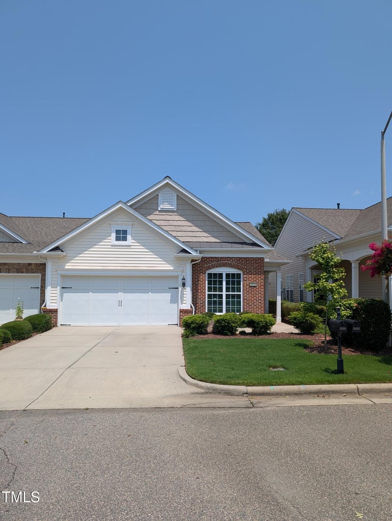 4221 Del Webb Ave, Cary, NC 27519