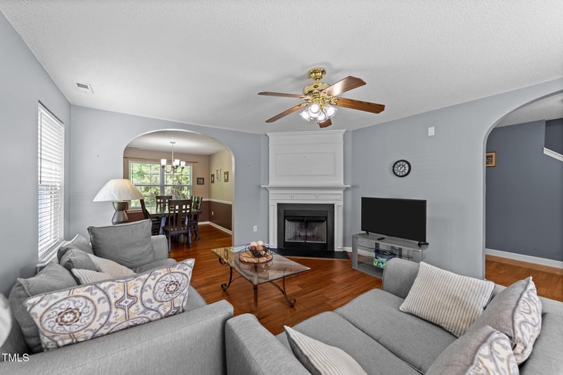 4221 Ivy Hill Rd, Raleigh, NC 27616