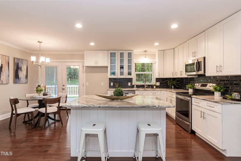 4221 River Run Dr, Sanford, NC 27332