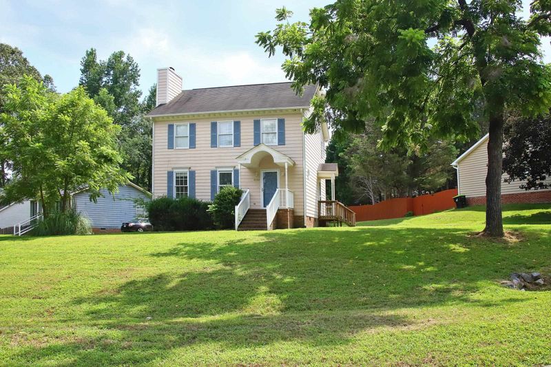 4224 Bluewing Rd, Raleigh, NC 27616