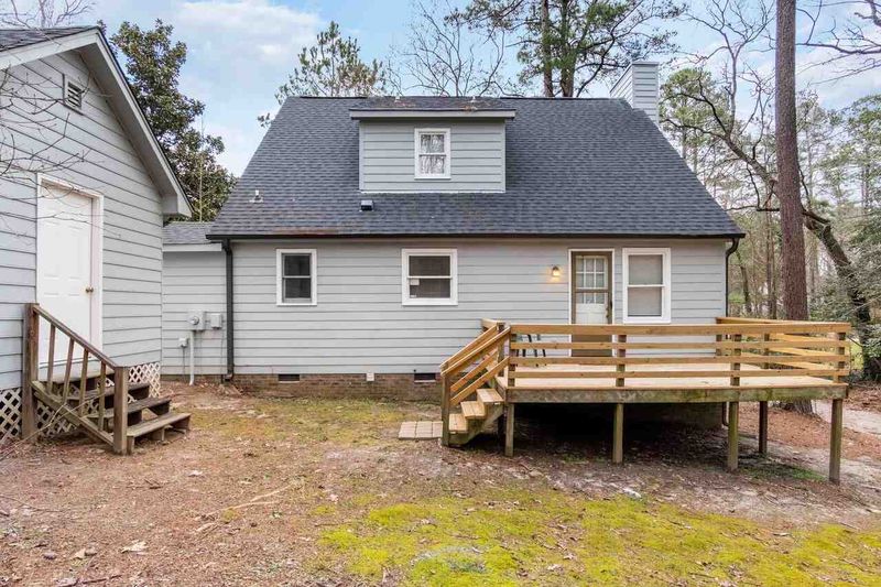 4224 Labrador Dr, Raleigh, NC 27616