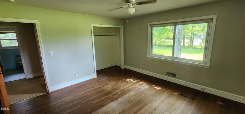 4224 Us 401 , Louisburg, NC 27549