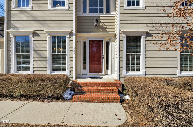 4225 Fowler Ridge Dr, Raleigh, NC 27616