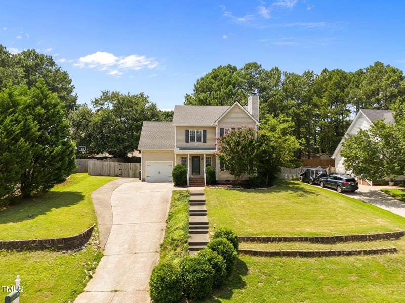 4225 Mangrove Dr, Raleigh, NC 27616