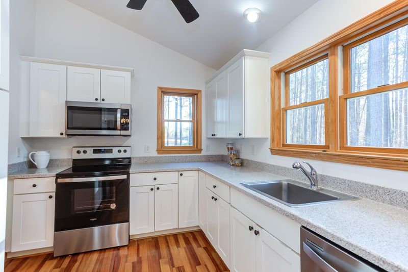 4225 University Station Rd, Chapel Hill, NC 27514