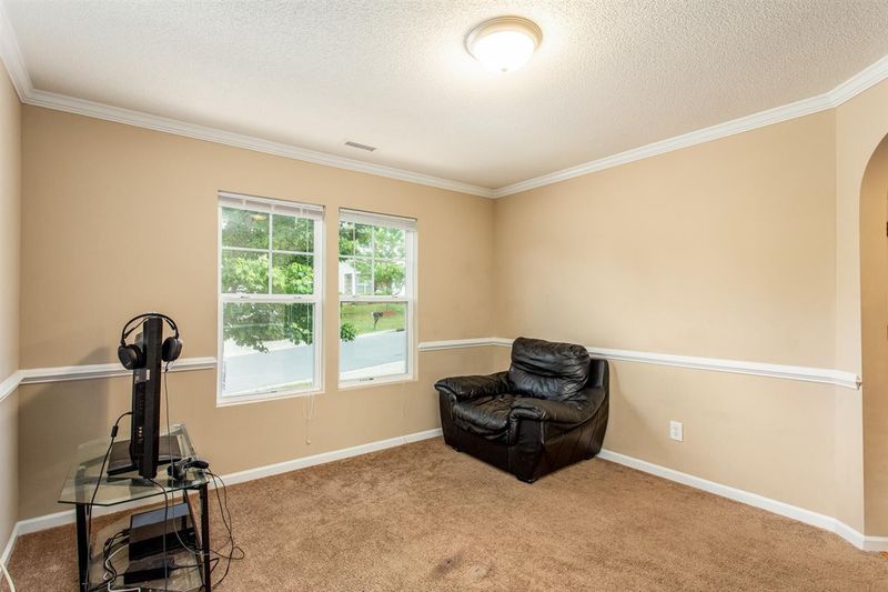 4226 Offshore Dr, Raleigh, NC 27610