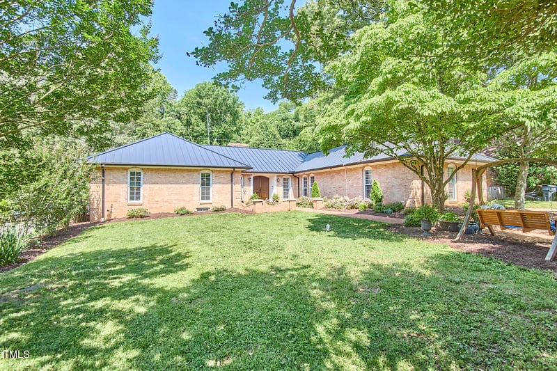 423 Cameron St, Hillsborough, NC 27278
