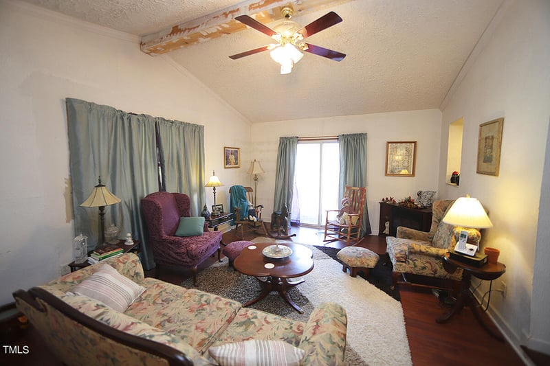 423 Carroll St, Apex, NC 27539
