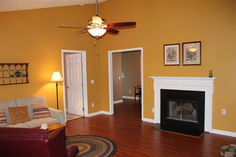 423 Grant Ln, Clayton, NC 27520