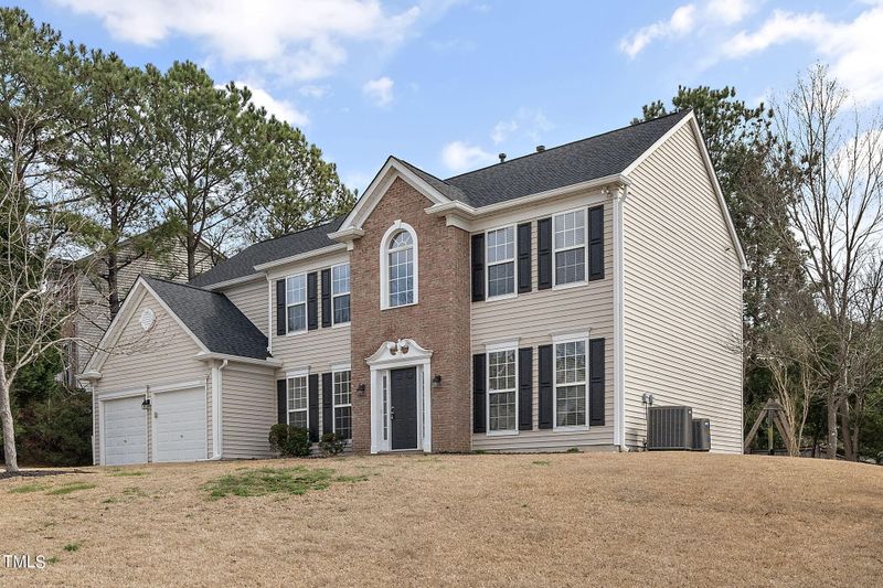 423 Halls Mill Dr, Cary, NC 27519