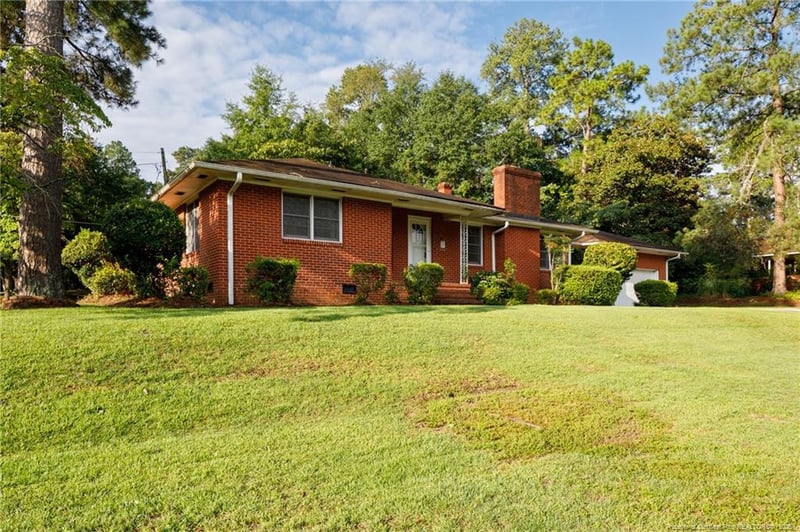 423 Mcphee Dr, Fayetteville, NC 28305