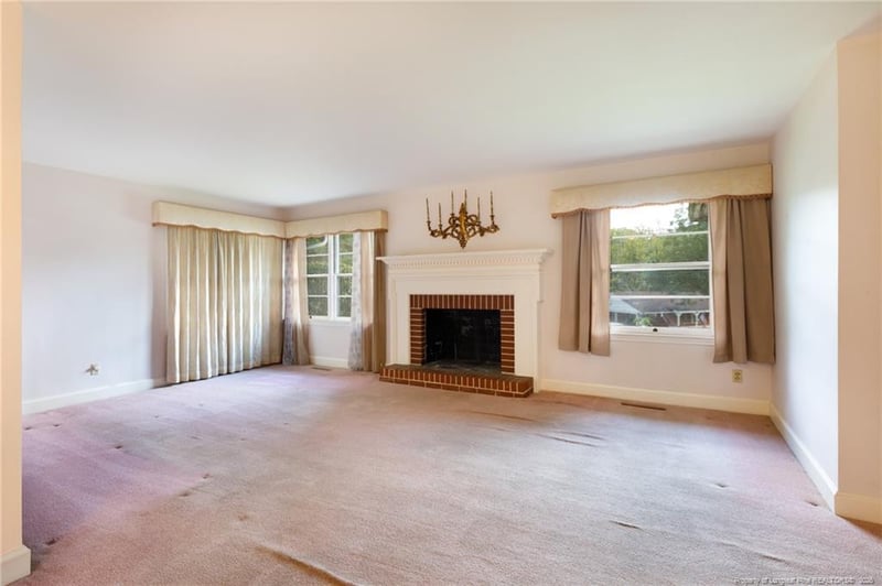 423 Mcphee Dr, Fayetteville, NC 28305