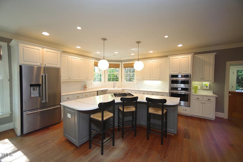 423 Oakland Dr, Raleigh, NC 27609