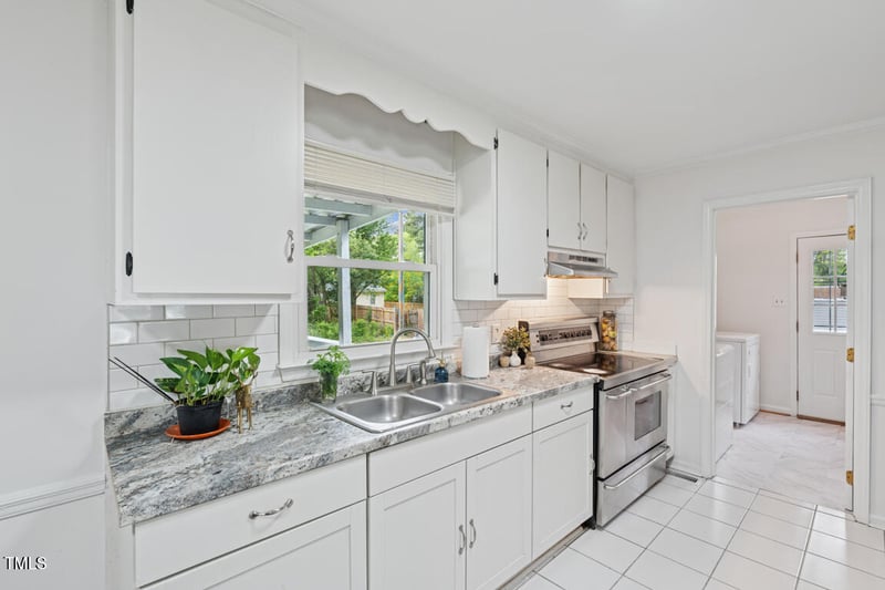 423 Orange Heights Rd, Hillsborough, NC 27278