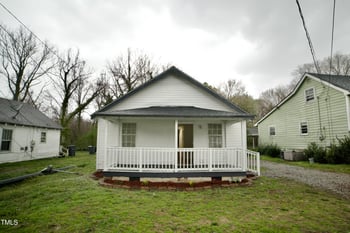 423 Rockspring St, Henderson, NC 27536