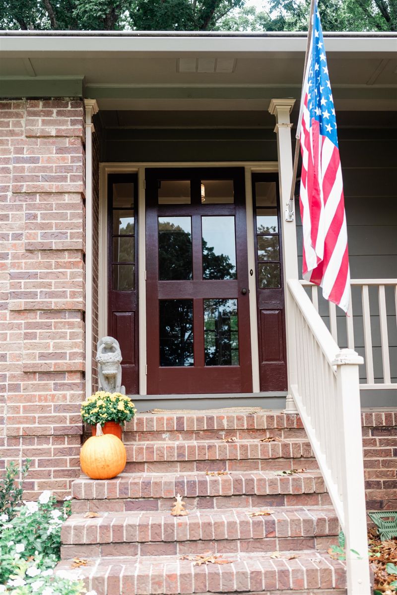 423 E Rowan St, Raleigh, NC 27609