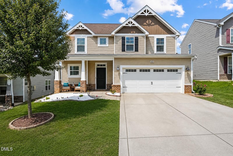 423 Summerwind Plantation Dr, Garner, NC 27529