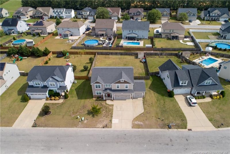 4231 Cherry Hill Ln, Fayetteville, NC 28312