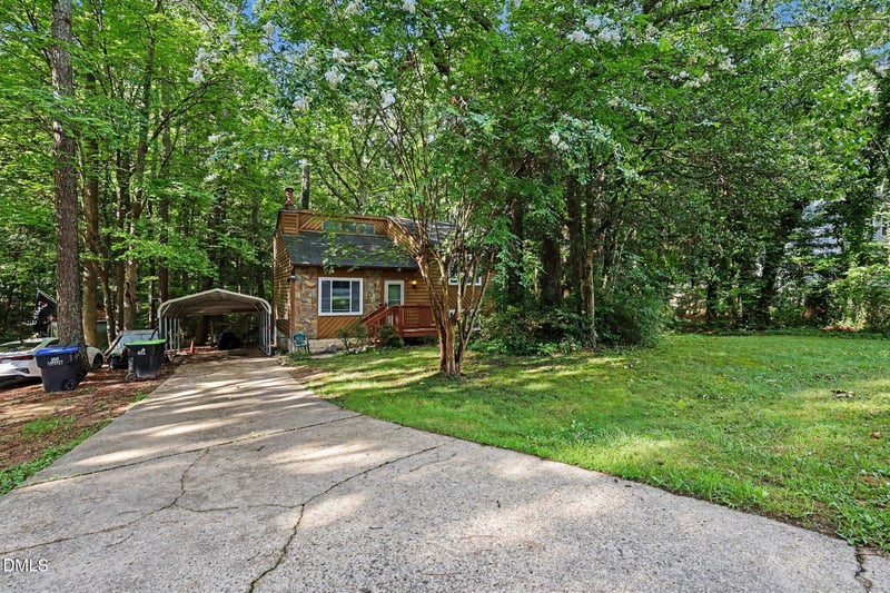 4232 Labrador Dr, Raleigh, NC 27616