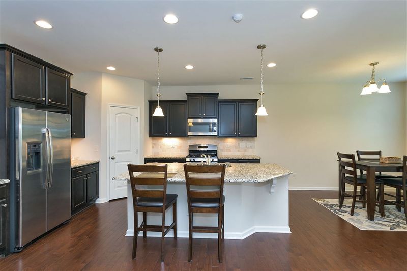4232 Rockdell Hall St, Raleigh, NC 27616