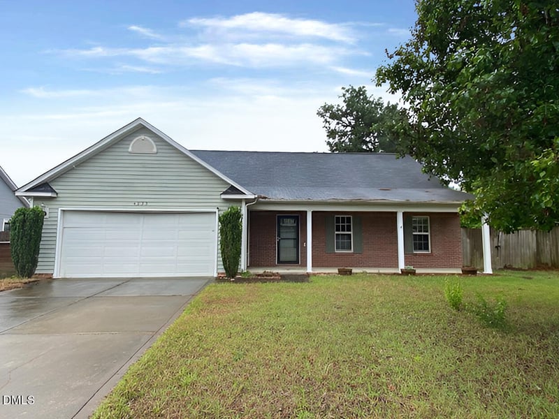 4235 Redspire Ln, Fayetteville, NC 28306