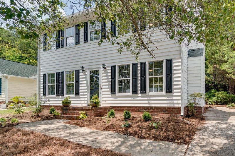 4236 Bluffs Ln, Durham, NC 27712