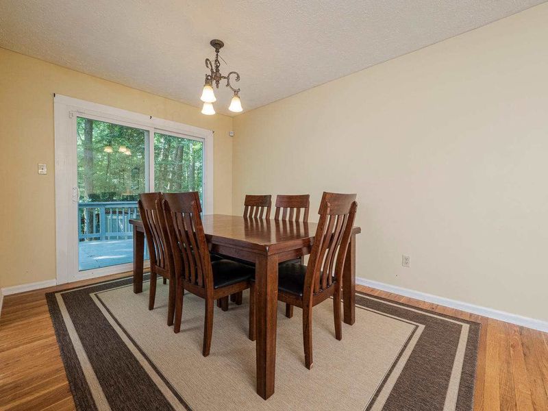 4236 Labrador Dr, Raleigh, NC 27616