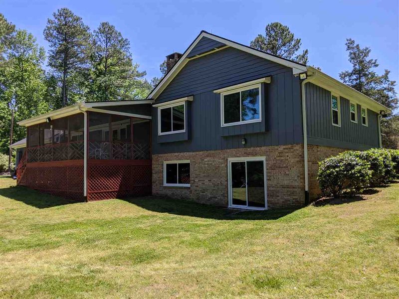 4237 Old Milburnie Rd, Raleigh, NC 27616