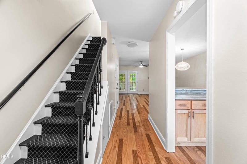 4237 The Oaks Dr, Raleigh, NC 27606