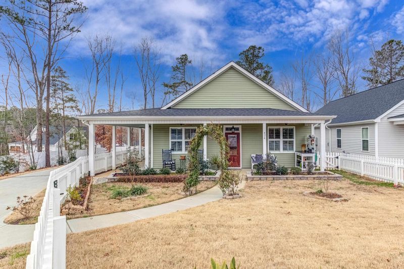 424 Ashley Woods Ct, Clayton, NC 27527