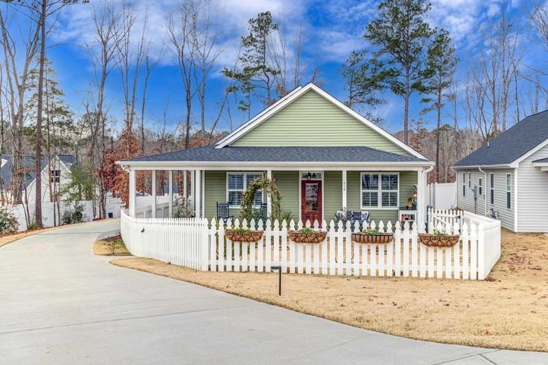 424 Ashley Woods Ct, Clayton, NC 27527