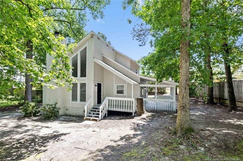 424 Bayberry Ct, Fayetteville, NC 28314