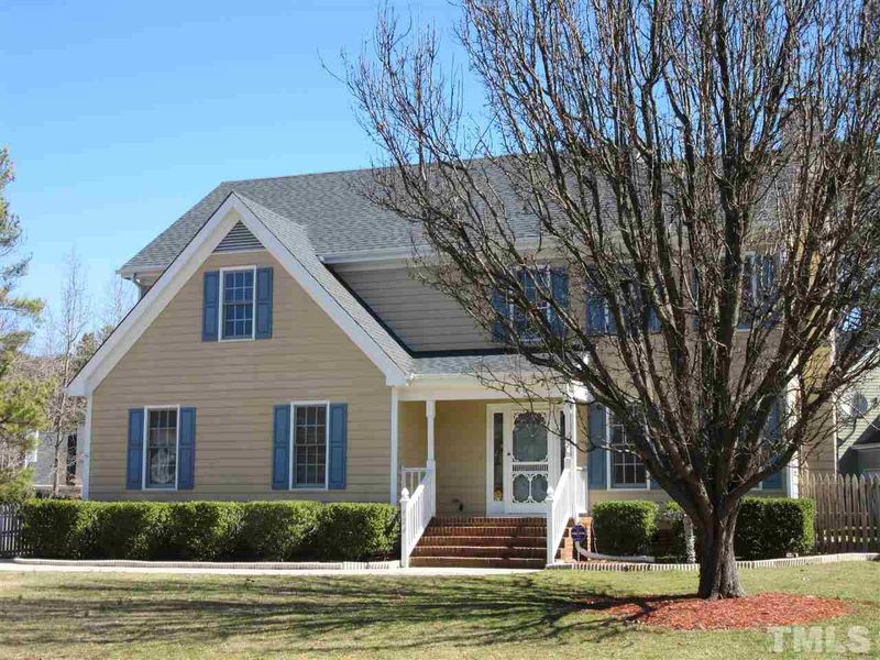 424 Cayman Ave, Holly Springs, NC 27540
