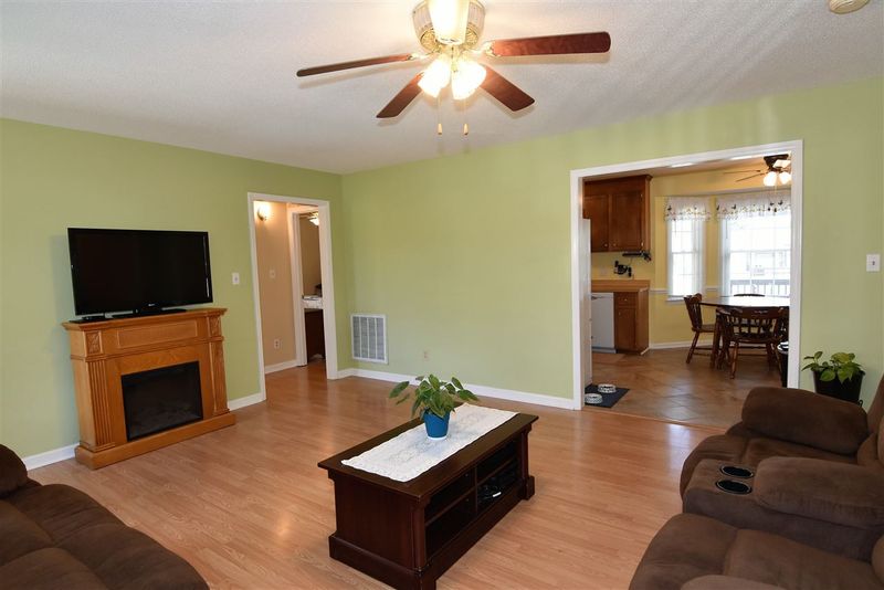 424 Champion St, Clayton, NC 27520