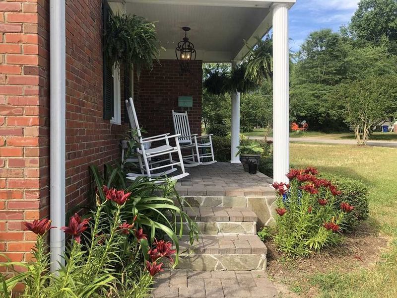424 Colleton Rd, Raleigh, NC 27610