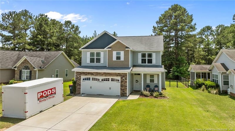 424 Derby Ln, Hope Mills, NC 28348