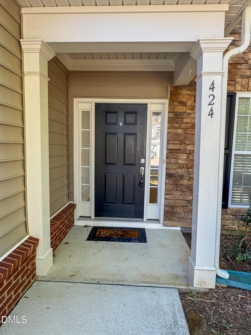 424 Euphoria Cir, Cary, NC 27519