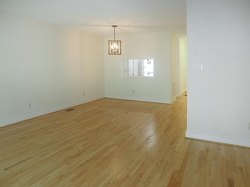 424 Fairoaks Cir, Chapel Hill, NC 27516
