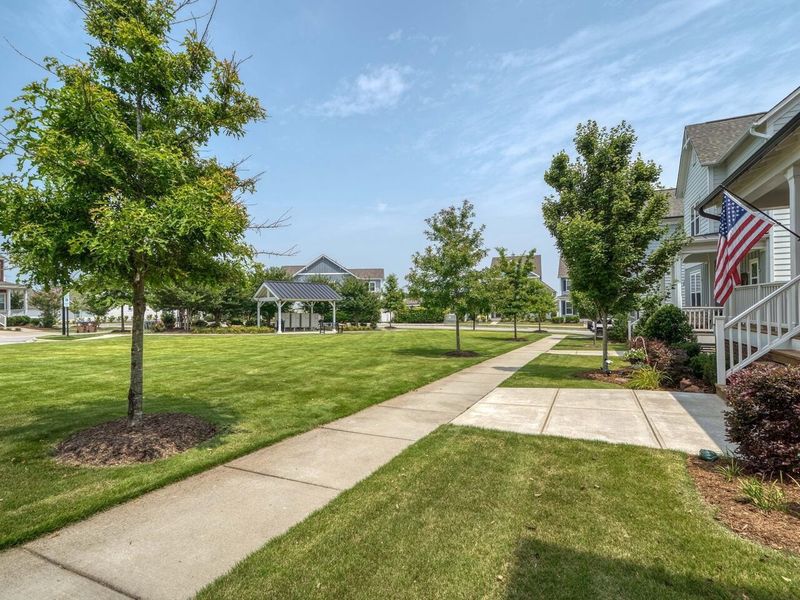 424 Holding Creek Dr, Wake Forest, NC 27587