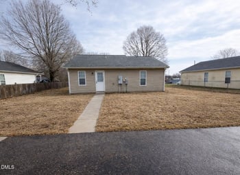 424 Jeffries St, Burlington, NC 27217