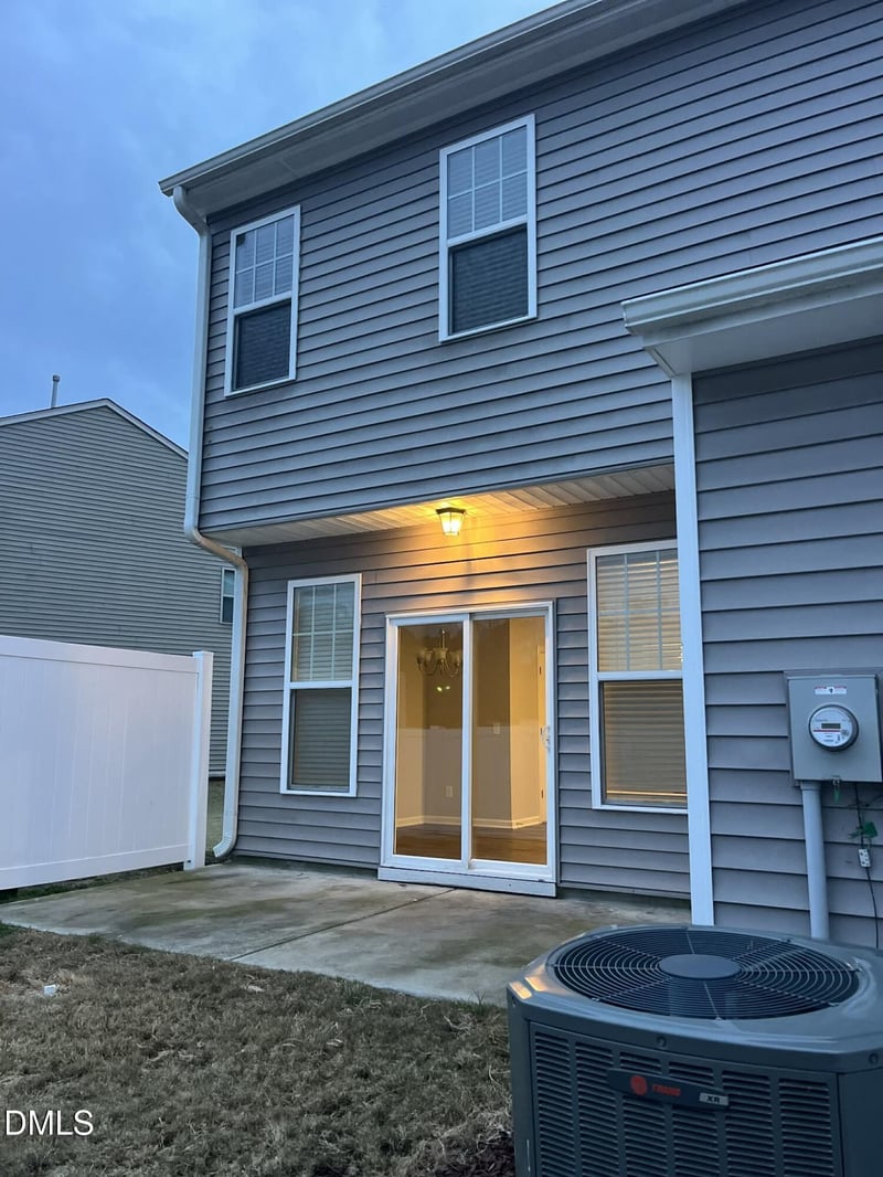 424 Leighann Ridge Ln, Rolesville, NC 27571