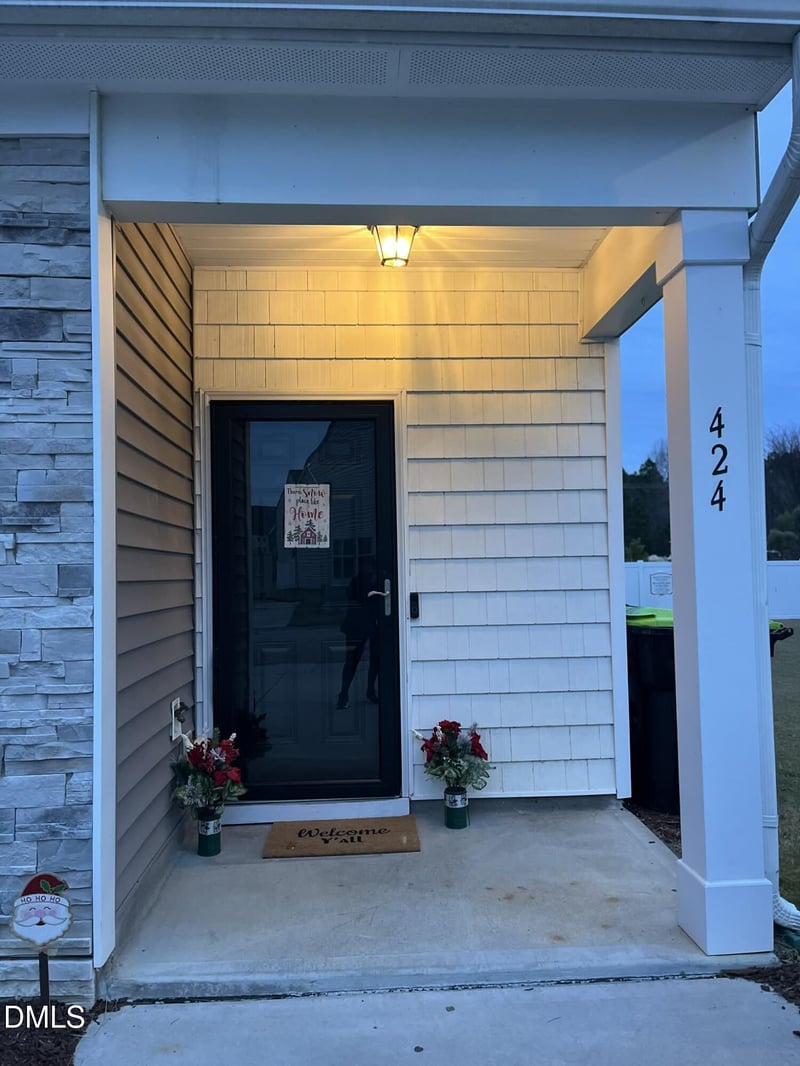 424 Leighann Ridge Ln, Rolesville, NC 27571