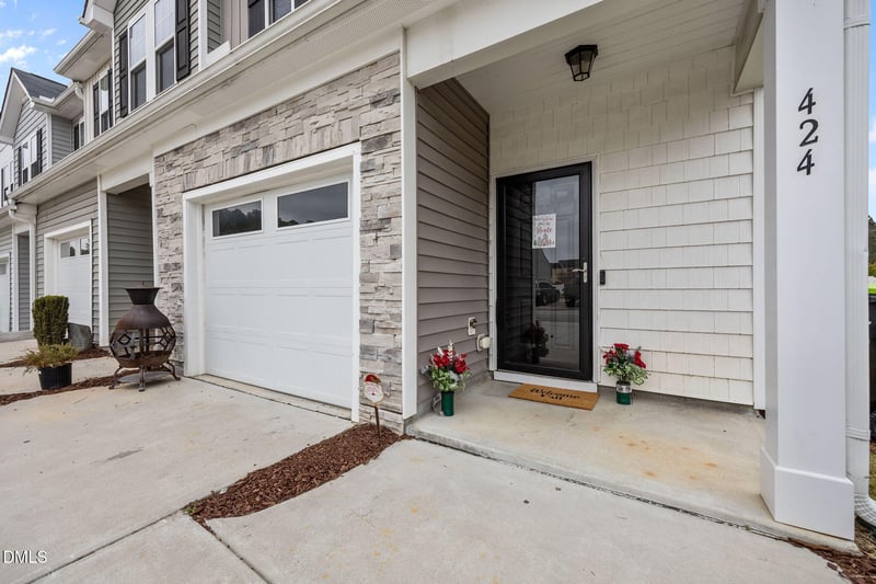 424 Leighann Ridge Ln, Rolesville, NC 27571