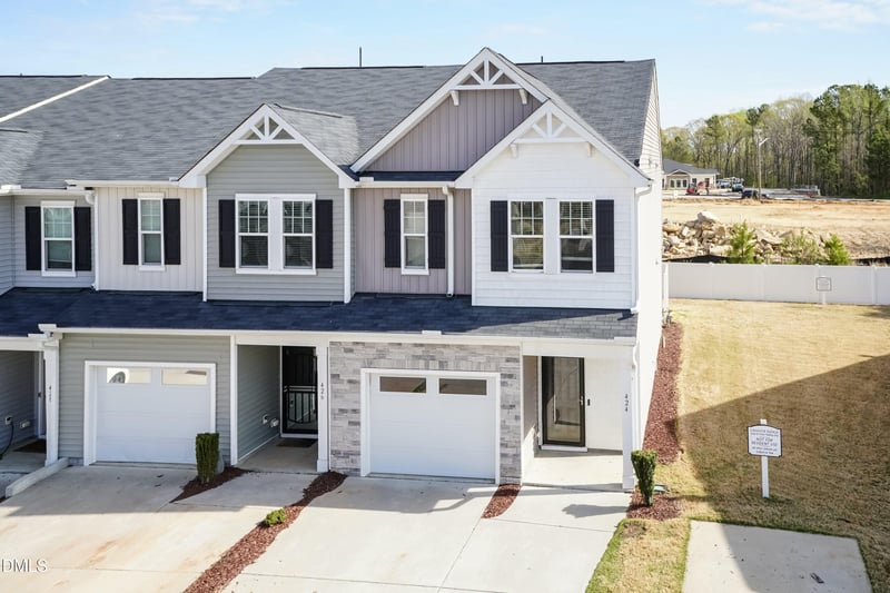 424 Leighann Ridge Ln, Rolesville, NC 27571